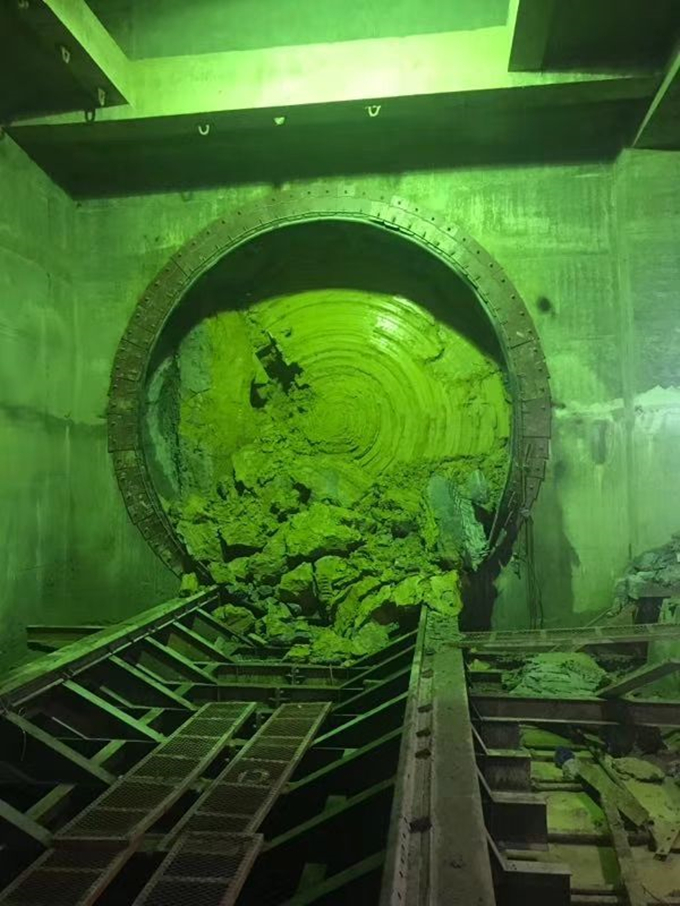 蛟龍海納百川在前 奮進(jìn)開天辟地繼后——熱烈祝賀安徽交航合軌4號線TJ03標(biāo)潛高區(qū)間右線順利貫通 蛟龍海納百川在前 奮進(jìn)開天辟地繼后——熱烈祝賀安徽交航合軌4號線TJ03標(biāo)潛高區(qū)間右線順利貫通