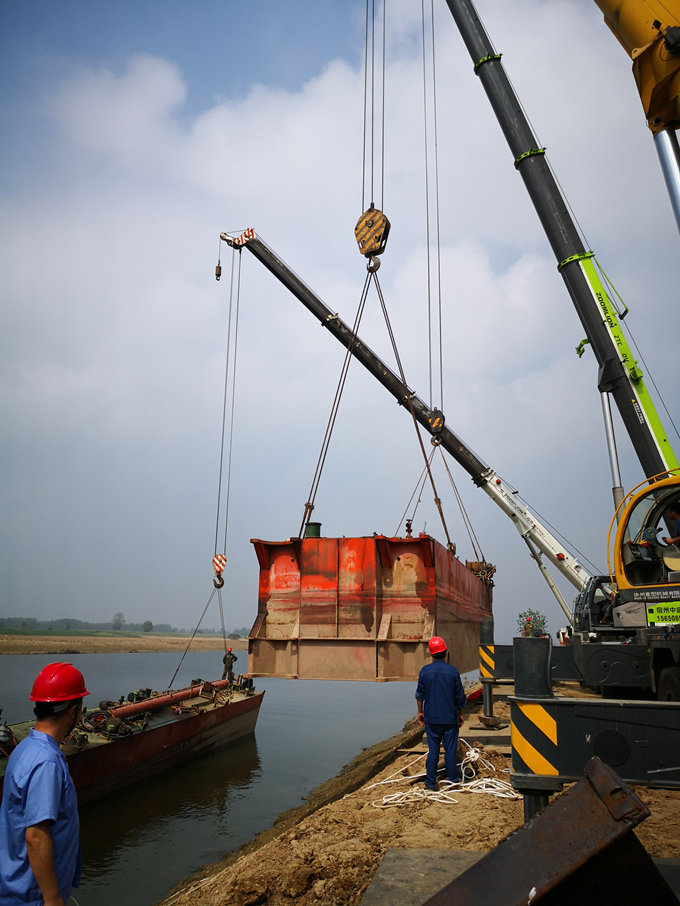 緊跟新時(shí)代 迎接新挑戰(zhàn) 展現(xiàn)新作為 緊跟新時(shí)代 迎接新挑戰(zhàn) 展現(xiàn)新作為