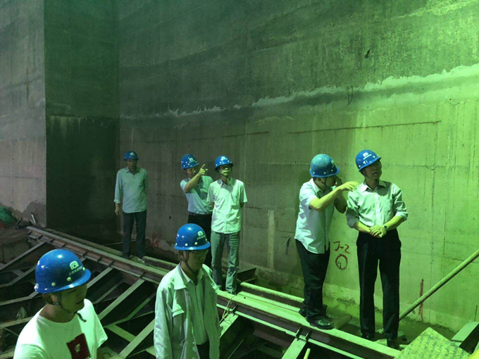 集團(tuán)公司副總經(jīng)理王厚良一行蒞臨合軌4號(hào)線TJ03標(biāo)指導(dǎo)盾構(gòu)貫通及接收工作 集團(tuán)公司副總經(jīng)理王厚良一行蒞臨合軌4號(hào)線TJ03標(biāo)指導(dǎo)盾構(gòu)貫通及接收工作